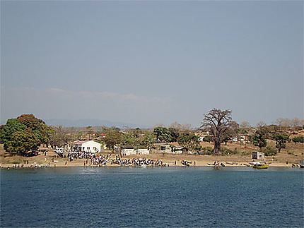 Le village de Metangula