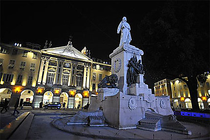 Place Garibaldi-le vieux Nice
