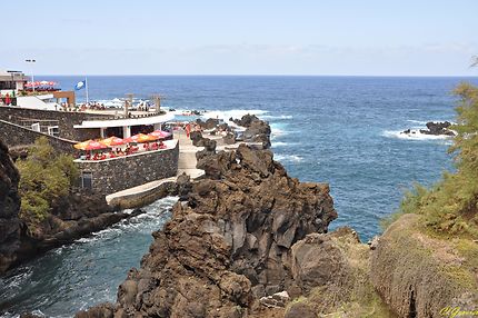 Piscine naturelle à Porto Moniz