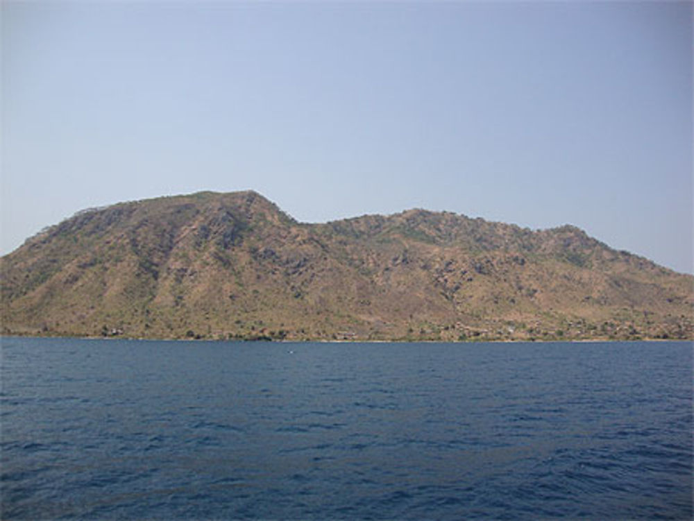 La côte mozambicaine du lac Niassa