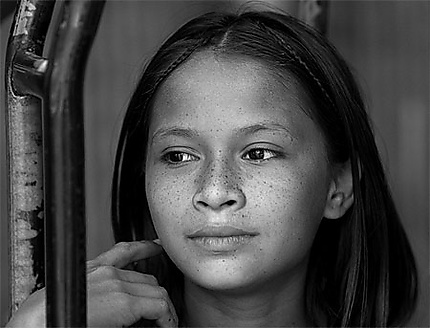 Shwe zin portrait d'enfant birmane 