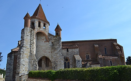 Eglise St Pierre, 1190