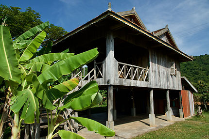 Habitation dans la campagne de Kampot