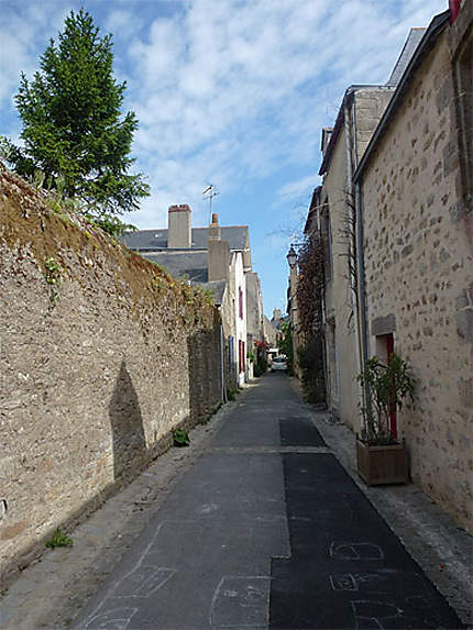 Une longue rue de Guérande