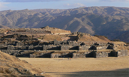 La forteresse de Sacsayhuaman La forteresse de Sacsayhuaman