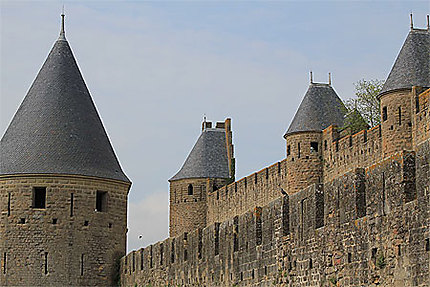 Carcassonne - Cité médiévale - Remparts extérieur et intérieur