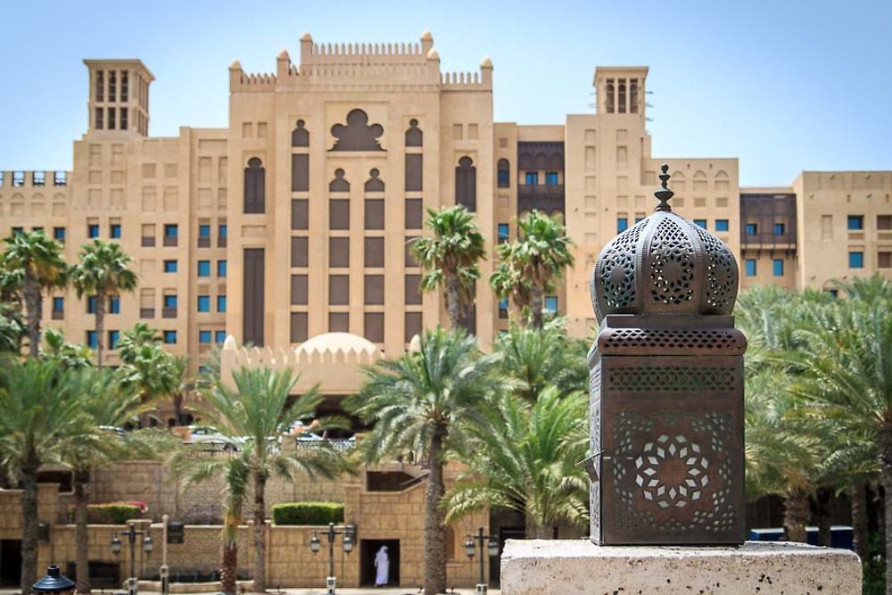 Lanterne marocaine et l'hôtel Hotel Mina A’Salam