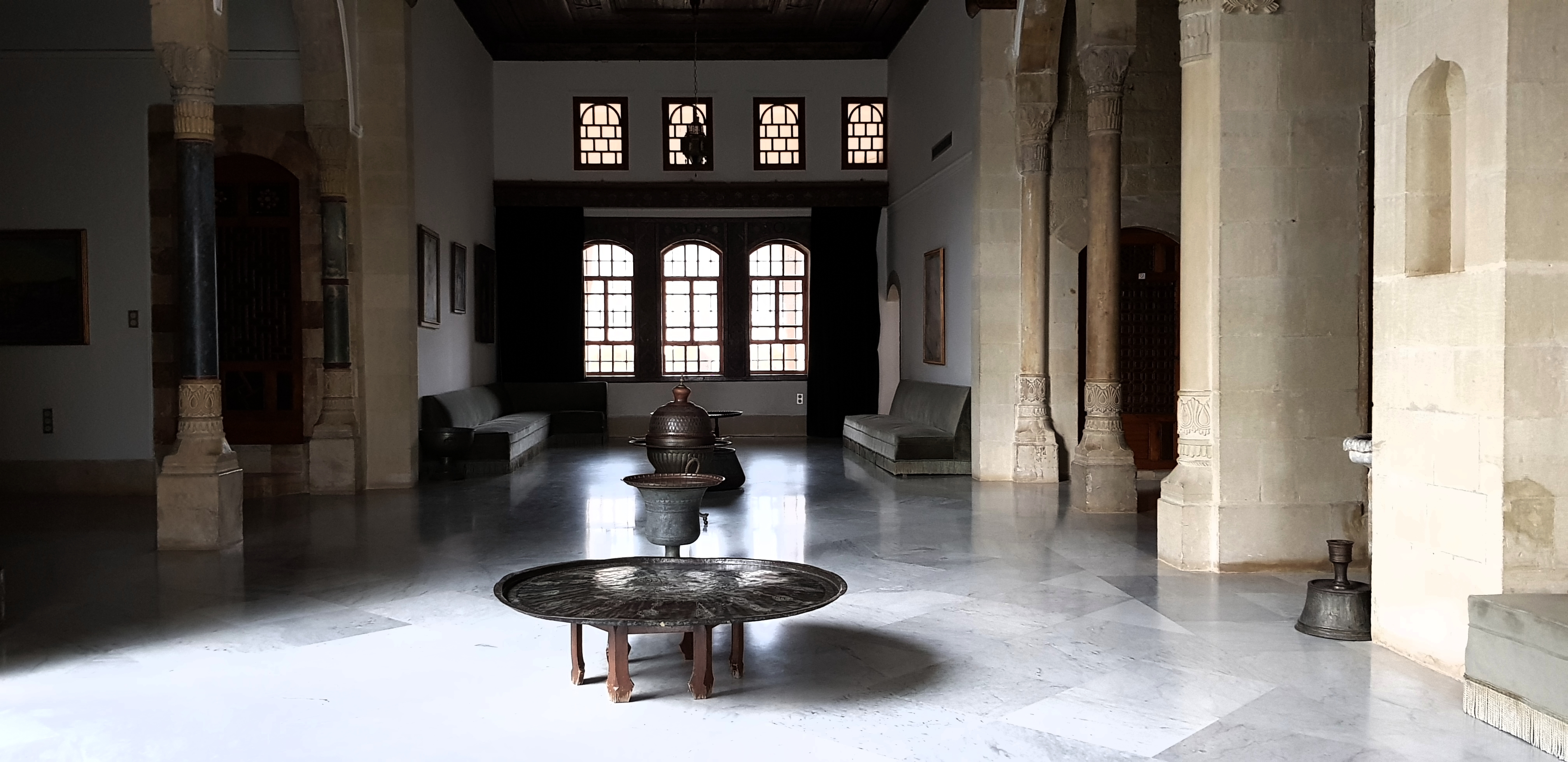 La vie et les rencontres au palais La vie et les rencontres au palais