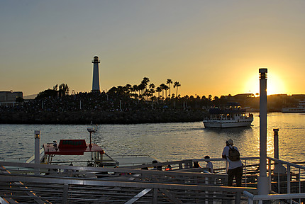 Coucher de soleil sur la marina de Long Beach