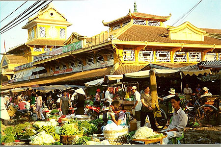 Marché en fin d'après midi Marché en fin d'après midi