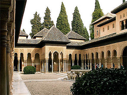 L'Alhambra - Les palais Nasrides