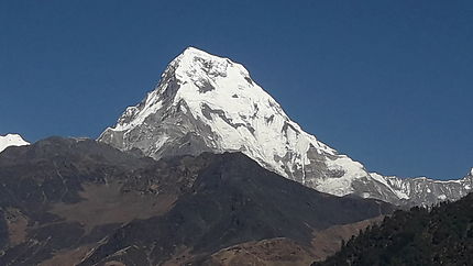 Montagne et ciel bleu, Annapurna