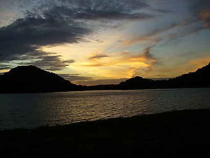 Lac : coucher de soleil