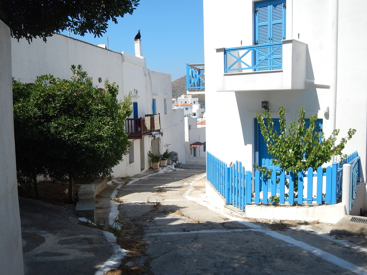 Dans les ruelles de Gavrio Dans les ruelles de Gavrio