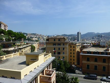 Vue sur les toits de Gênes