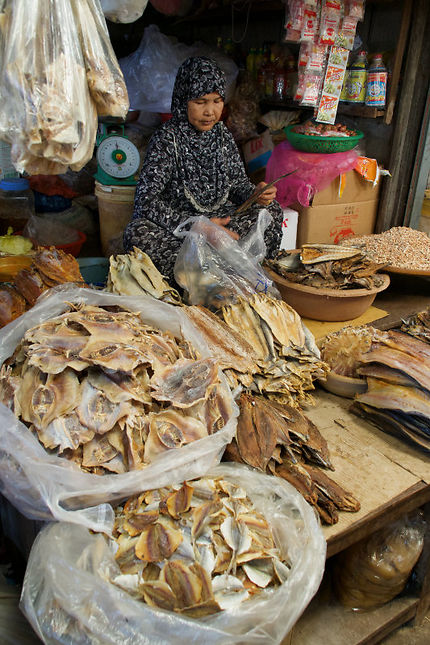 Sur le marché de Kampot