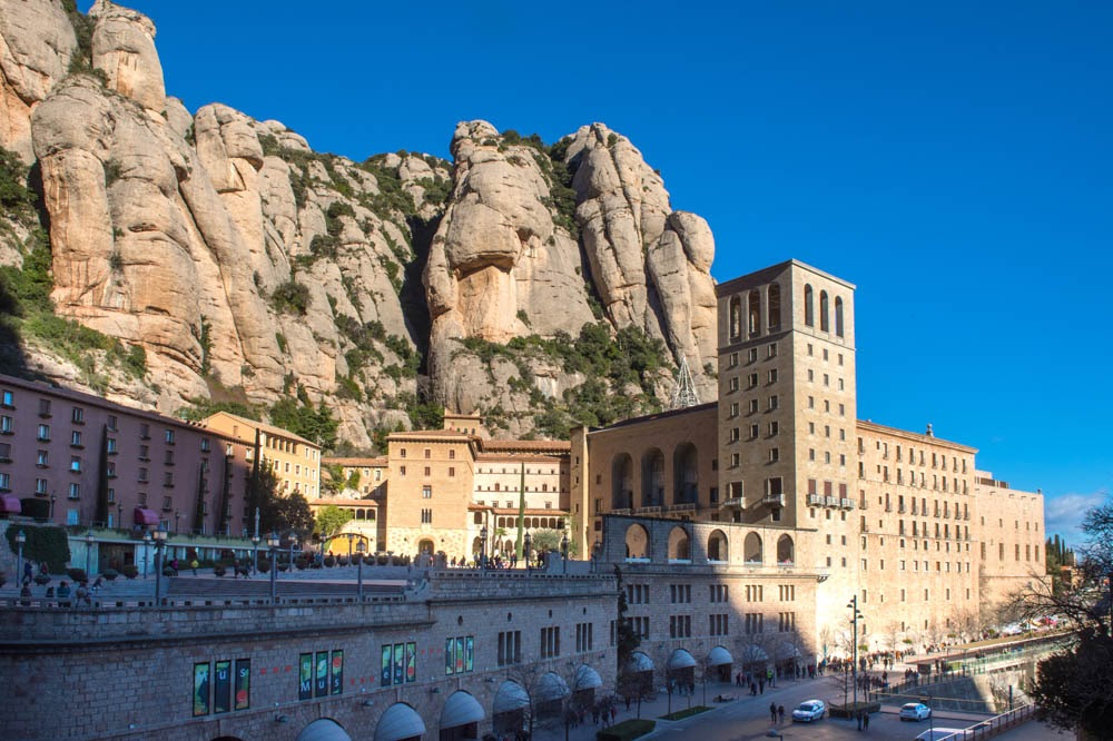Montserrat Montserrat