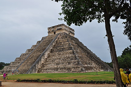Pyramide El Castillo Chichen Itza