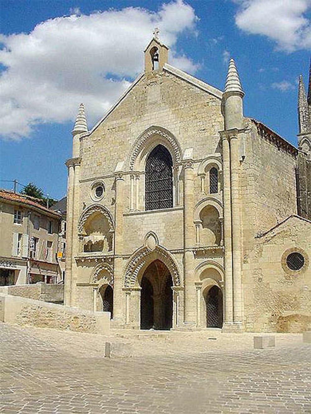 Eglise Saint-Pierre