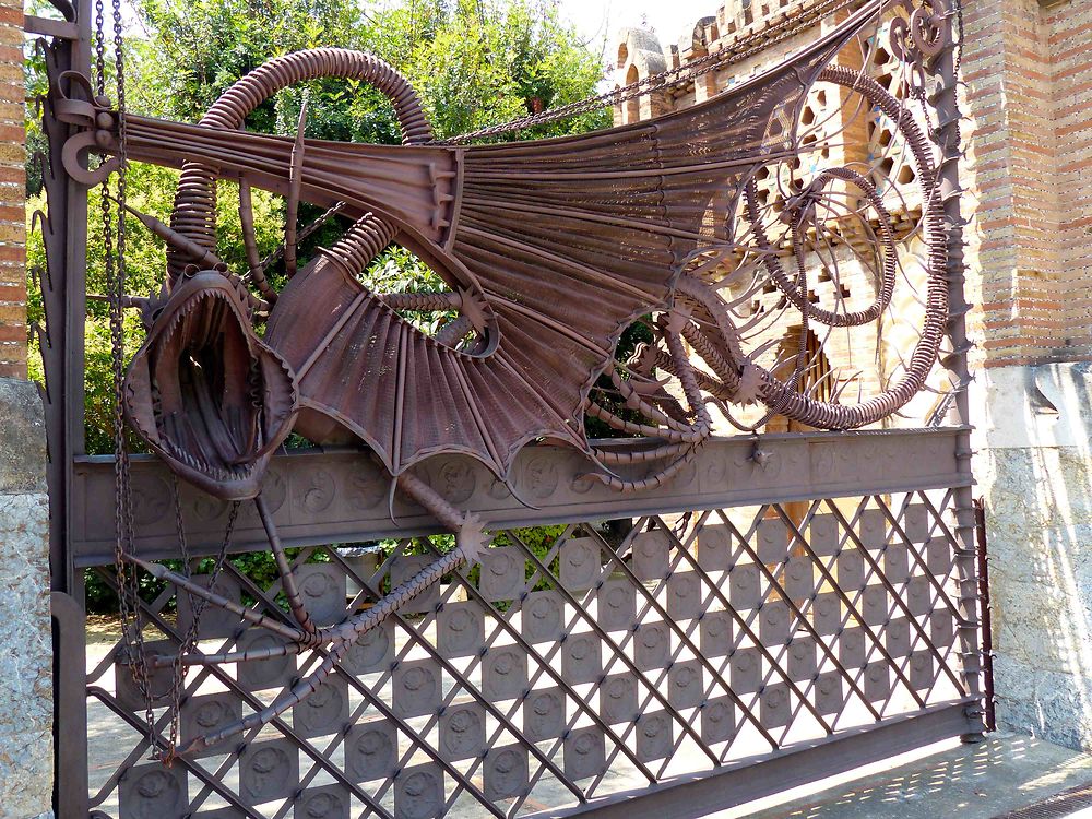 Portail dragon de La Finca de Güell