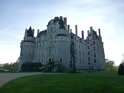 Brissac A L Ombre Chateaux Chateau De Brissac Brissac Quince Maine Et Loire Pays De La Loire Routard Com