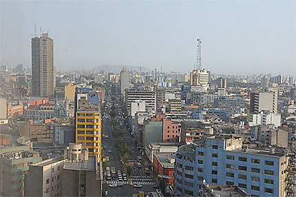 Vue de Lima au 20 ème étage d'une tour