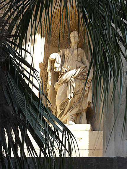 Monument to Sir Alexander Ball au Lower Barrakka Gardens