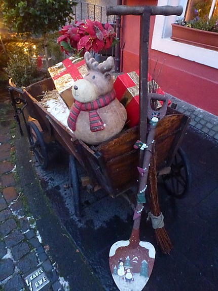 Décorations dans la rue de Bernkastel-Kues