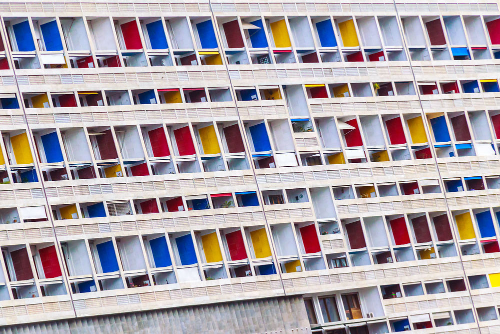 Marseille - Façade colorée de la Cité Radieuse