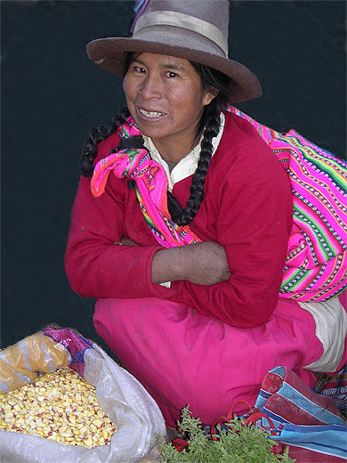 Femme au marché de Huaraz Femme au marché de Huaraz