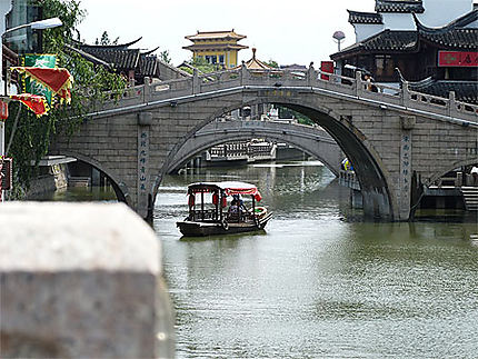 Canal à Qibao