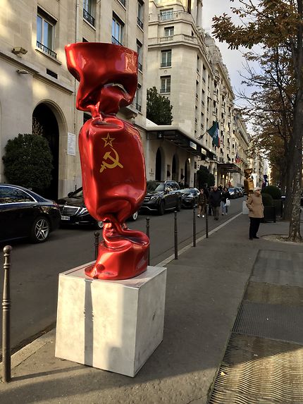 Les statues monumentales avenue Georges V