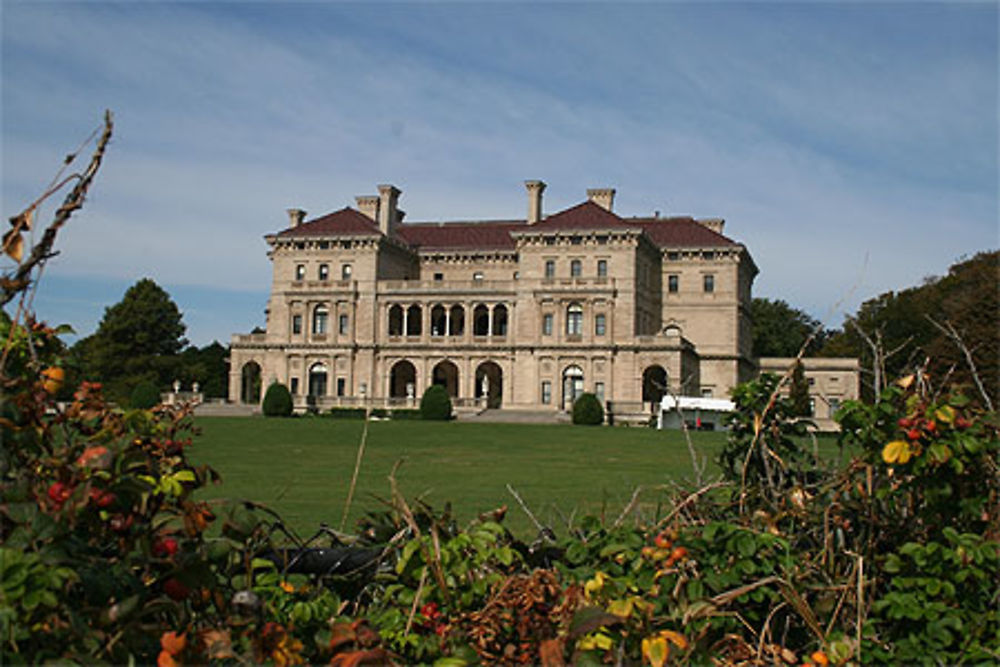 Mansion: the breakers