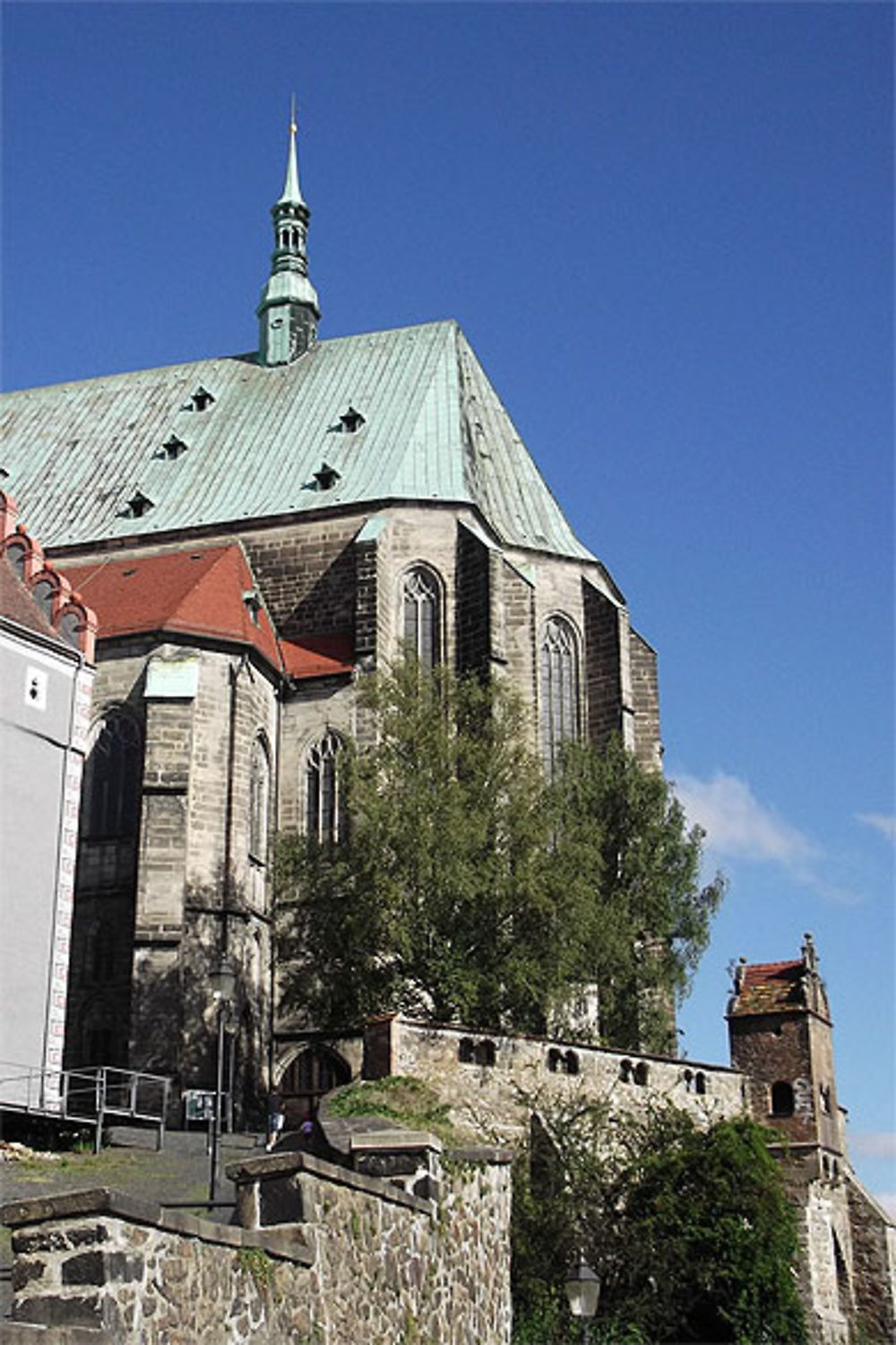 Vue du chevet de l'église