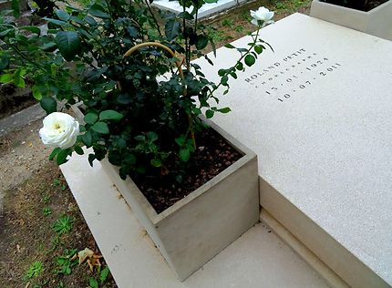 Tombe de Roland Petit et de Zizi Jeanmaire