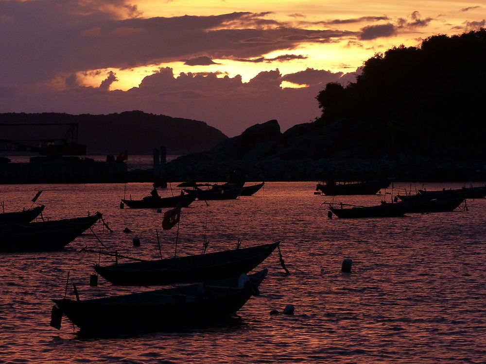 Coucher de soleil aux îles Cham