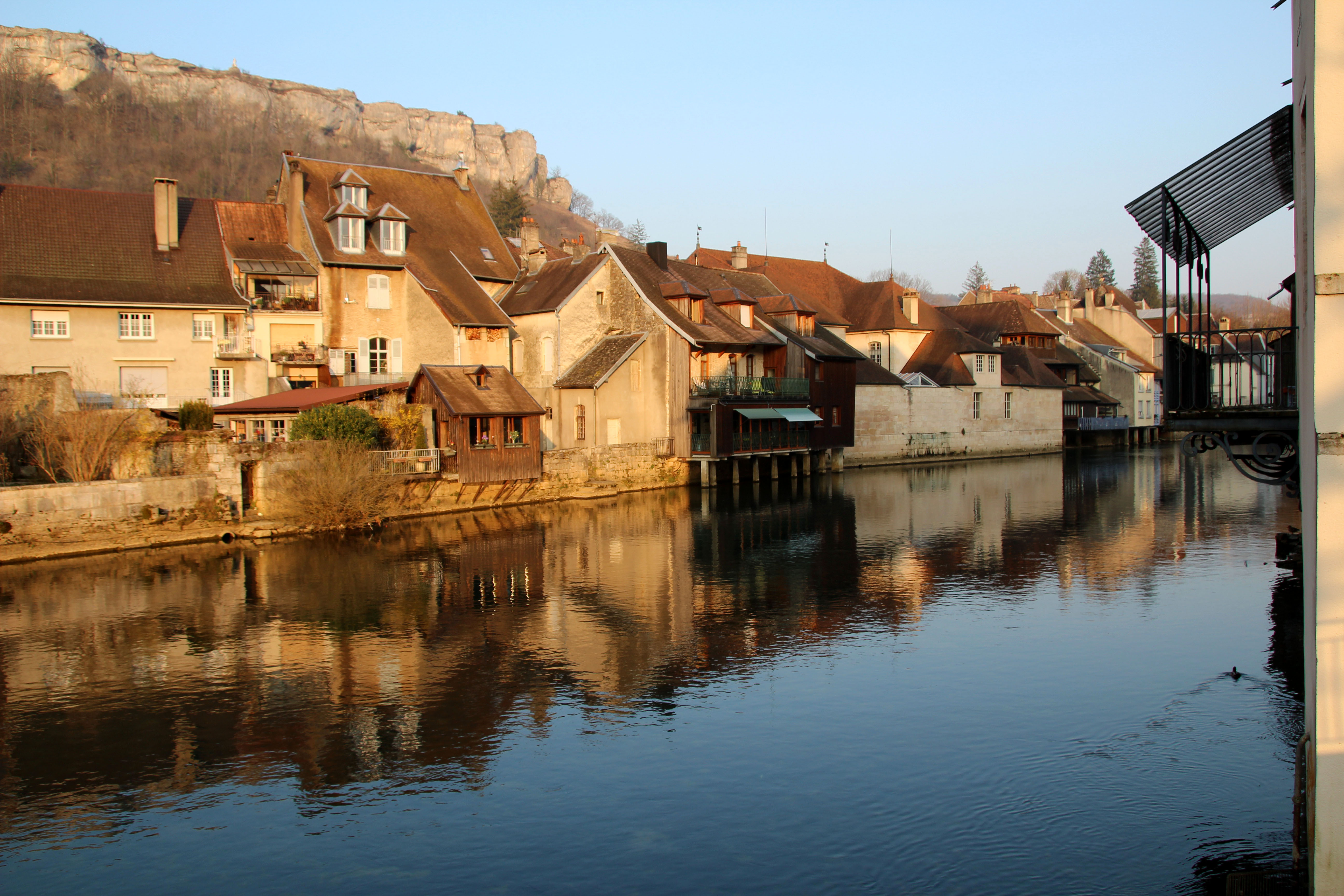 Ornans pays de Gustave Courbet Village Ornans Vallée et source de