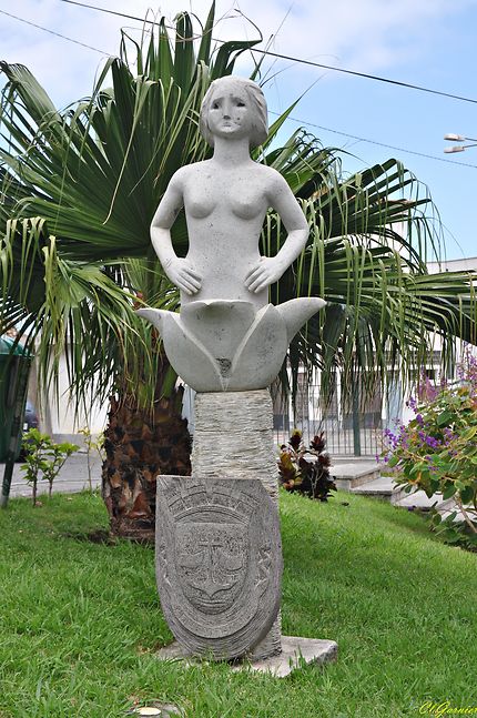 Statue à Porto da Cruz