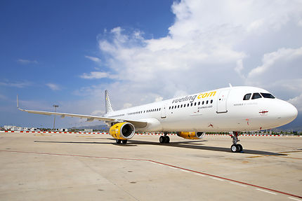 Catalonia - Vueling opens a direct flight between Orly and the Costa Daurada