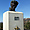 James Dean dressé devant l’Observatoire Griffith