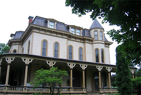 McCullough House McCullough House