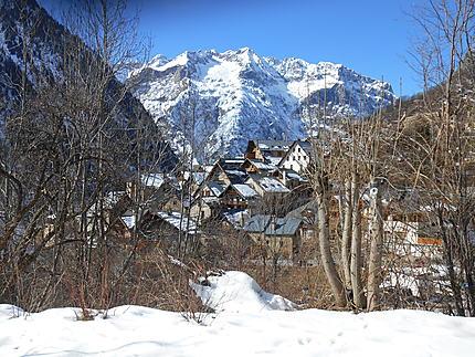 Le village de Venosc sous la neige