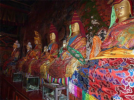 Monastère de Samyé - Bouddhas colorés