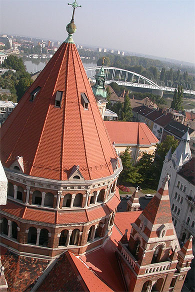 Vue de la Tour du Dom de Szeged Vue de la Tour du Dom de Szeged