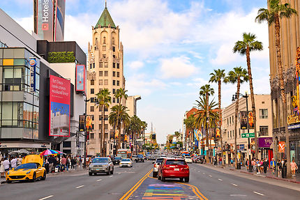 &Agrave; pied, le long de Hollywood Boulevard
