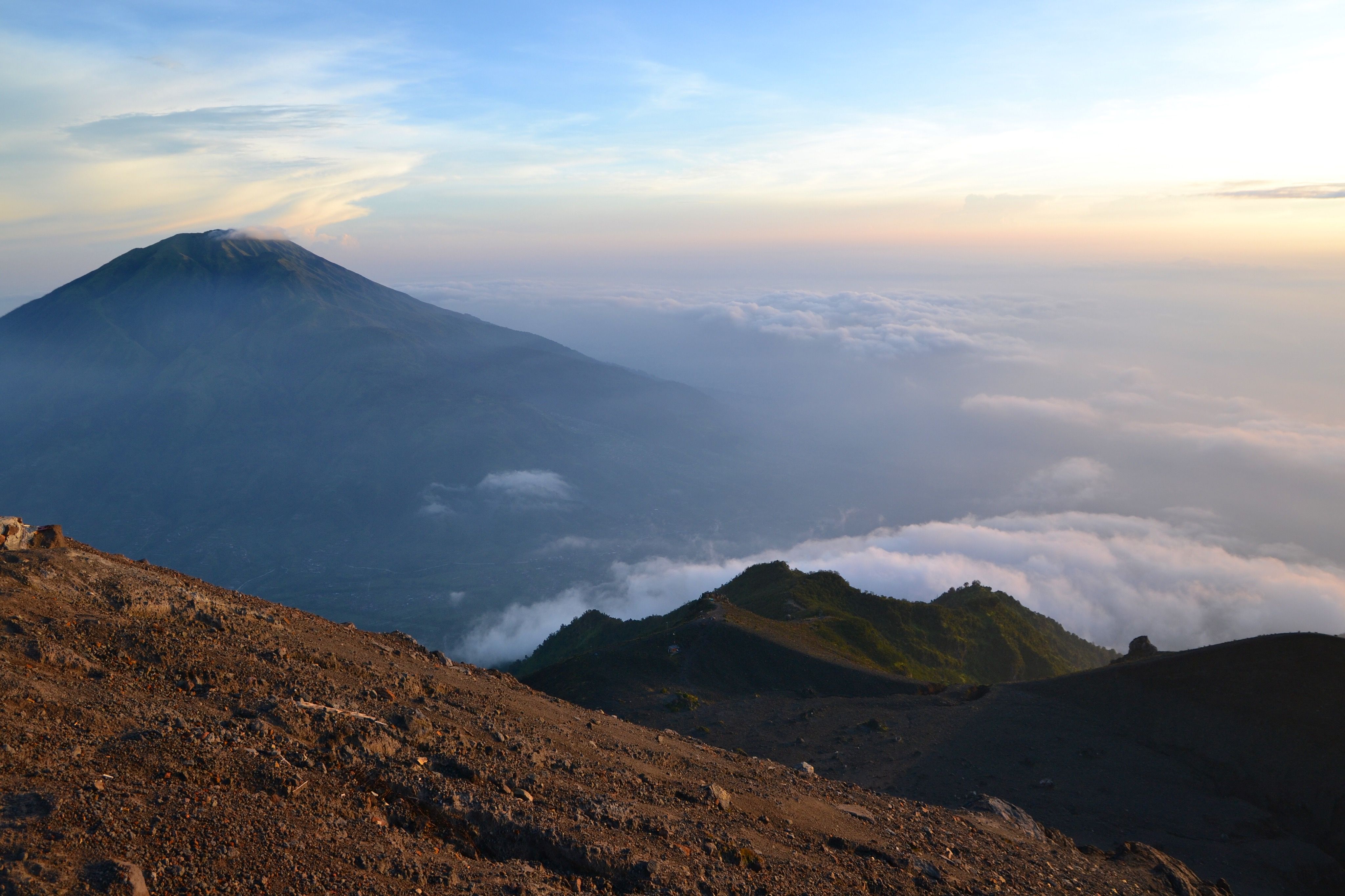 Lever de soleil depuis le Mont Merapi