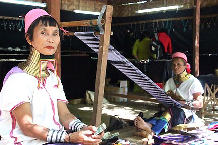 Femmes Padaung et tourisme 