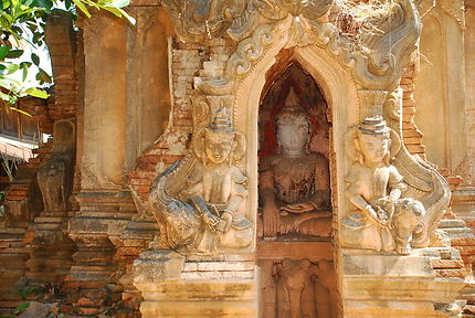 Temple Shwe Inn Thein