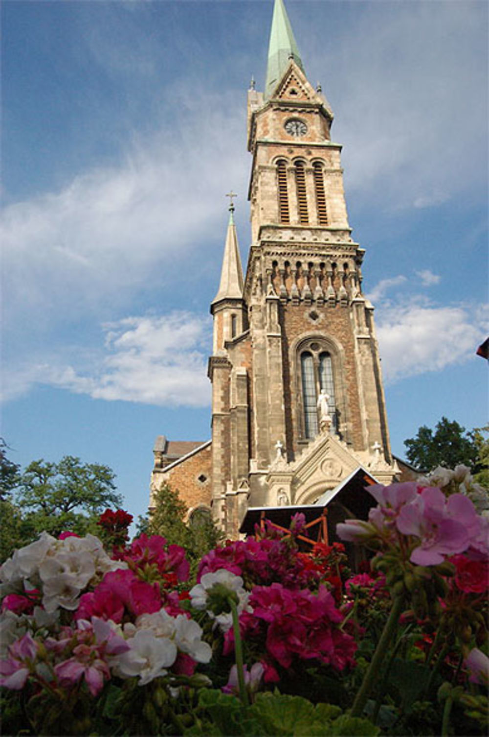 Eglise paroissiale de Ferencvaros, à l'occasion de la Pentecote