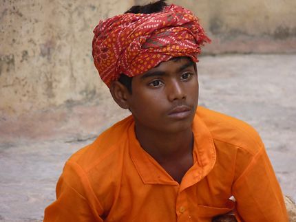 Jeune charmeur de serpents au fort de Jodhpur